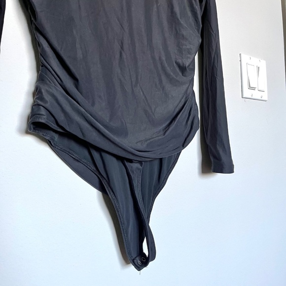 Abercrombie Womens Soft Matte Long-Sleeve Ruched Thong Bodysuit Black Size XL - Picture 5 of 7